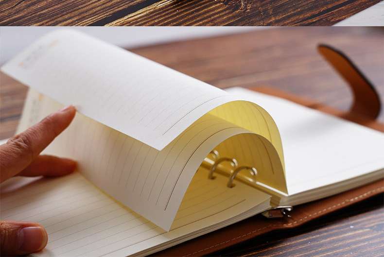 高級感漂う多機能ノートカバー