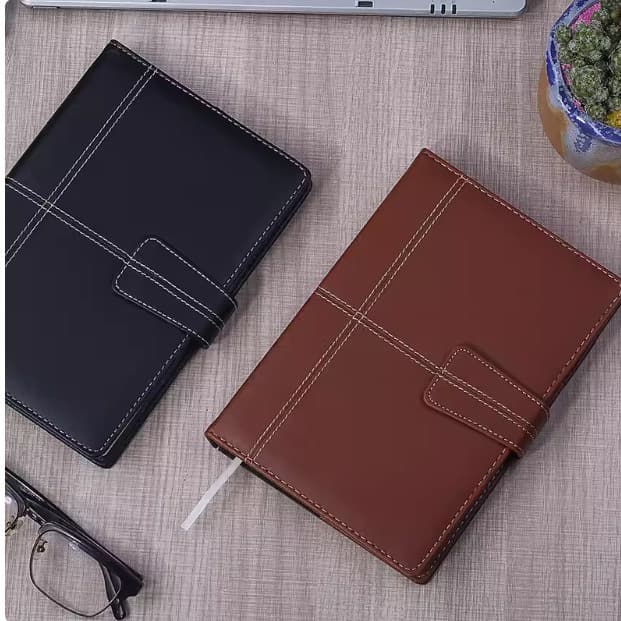 ノートカバー 本革調ステッチデザイン留め具付き A5サイズ